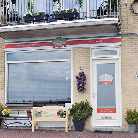 Bed and Breakfast Zicht Op Zee Urk Exteriér fotografie